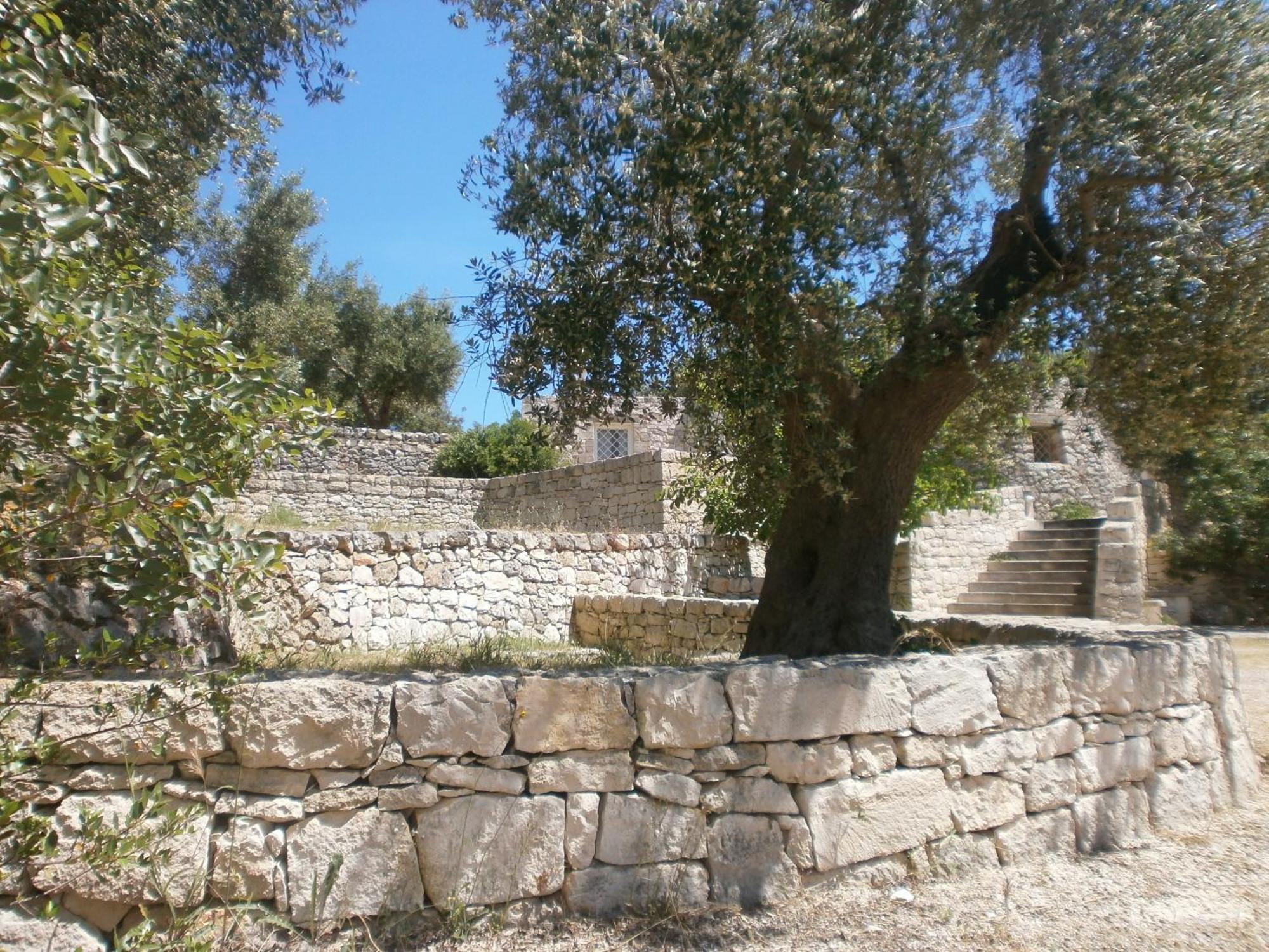 Trullo Villa Giuliana Con Giardino Posizione Panoramica Free Wifi Ostuni Extérieur photo