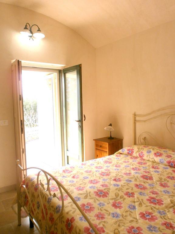 Trullo Villa Giuliana Con Giardino Posizione Panoramica Free Wifi Ostuni Chambre photo